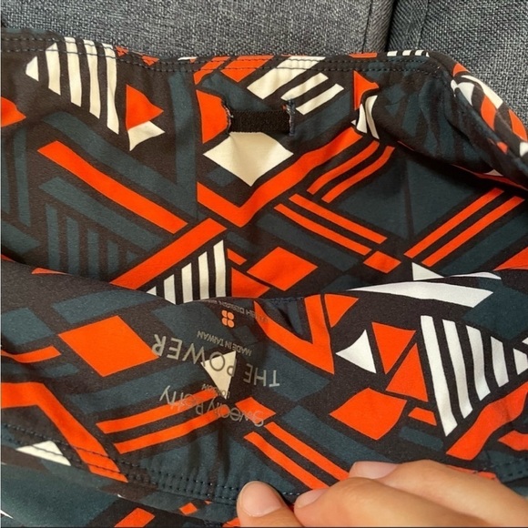 Sweaty Betty The Power pattern orange and teal 7/8 lux leggings - Picture 7 of 10